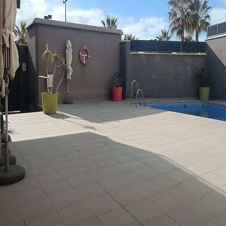 Apartment Inviting In With Shared Pool