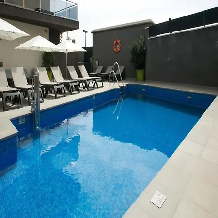 Inviting In With Shared Pool * Fuengirola
