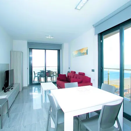 Apartamento Inviting In With Shared Pool